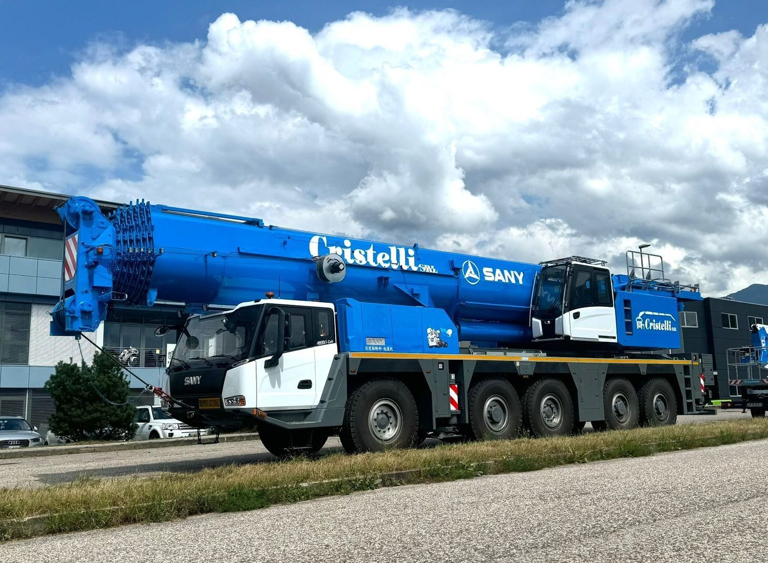 autogru 250 ton Trento Italia